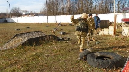 Минобороны: Украинские и шведские военные саперы обменялись опытом
