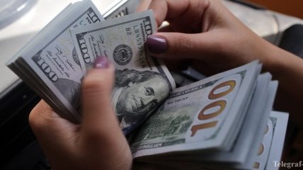 НБУ почти втрое увеличил выкуп валюты