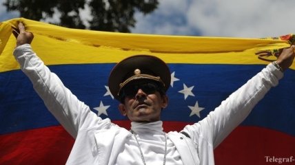 Золото из Венесуэлы могут вывезти в Россию 