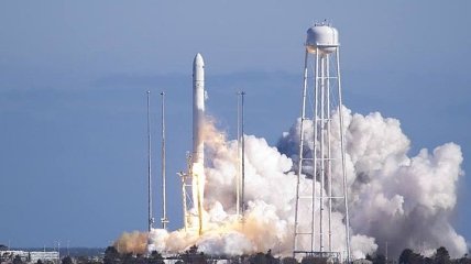 Детали ракеты "Antares" отправлены с "Южмаша" в США