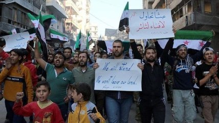 Жители Алеппо вышли на протест против режима Асада и России