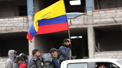 Коронакризис: Эквадор закрывает посольства и госпредприятия