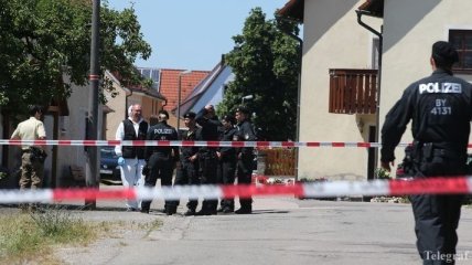 В Германии мужчина открыл огонь из окна машины: есть жертвы