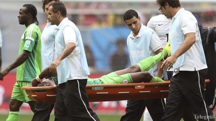 Футболист Нигерии получил двойной перелом ноги в матче с Францией
