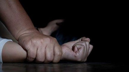 В Харькове судят мужчину, который изнасиловал 14-летнюю девочку 