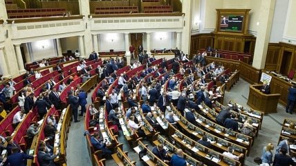 Парубий анонсирует обращение Порошенко к Раде на 5 сентября