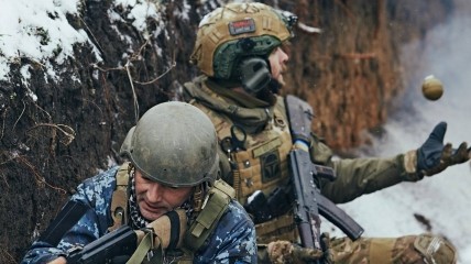 Украинские бойцы крепко стоят на своих позициях