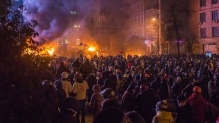 Майдан в Украине: онлайн-трансляция последних событий (Фото, Видео)