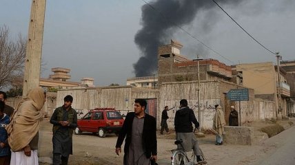 На востоке Афганистана подорвали полицейский автомобиль: семь человек погибли, десятки ранены