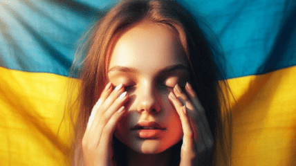 Почему неправильно говорить "відкрити очі" или "закрити очі" в украинском