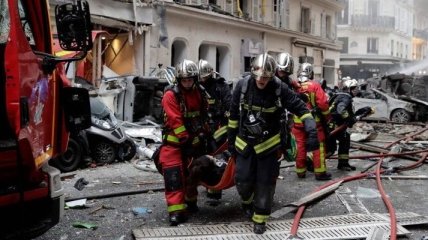 В самом центре Парижа раздался мощный взрыв: есть пострадавшие