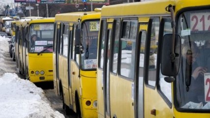 Киевская ОГА просит автоперевозчиков вернуть прежнюю стоимость проезда