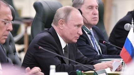 Путин хочет отозвать признание протокола по Женевским конвенциям
