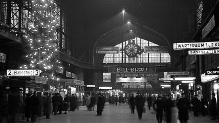 Как было раньше: черно-белые снимки Рождества 1920-1950 годов (Фото)