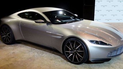 Новый Aston Martin DB10 (Видео)