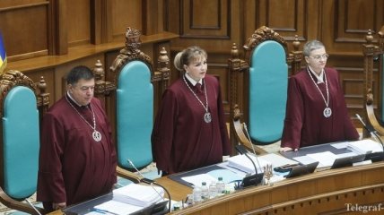 КСУ продолжит заседание о роспуске Рады в закрытом режиме