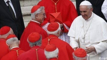 Папа Римский Франциск лично отправит в Украину кардинала