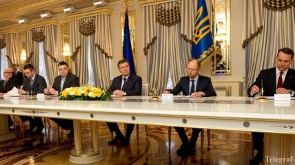 Сикорский рассказал, что повлияло на Януковича во время переговоров 