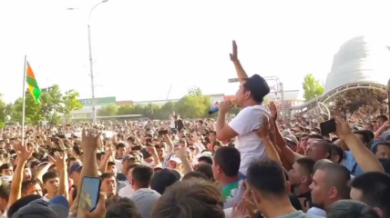 В Каракалпакстане прошли массовые протесты против изменений в конституцию