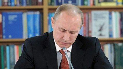 Оккупация Крыма: Путин дал статус "ветеранов" бывшим украинским военным