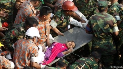 Среди руин в Бангладеш нашли чудом выжившую женщину