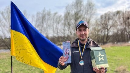 Артур Билан публиковал фото на фоне украинского флага