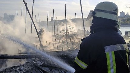 Спасатели за неделю ликвидировали почти шесть тысяч пожаров