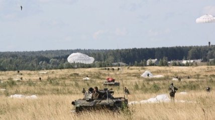 Российские военные проводят учения на территории Калининградской области