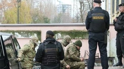 Арестованный в Крыму украинский моряк передал записку родным