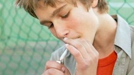 Реклама сигарет сильно влияет на подростков