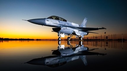 Коли почнеться навчання пілотів на F-16