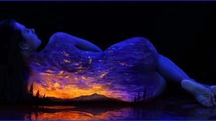 Невероятный ультрафиолетовый боди-арт, который ты должен увидеть (Фото) 