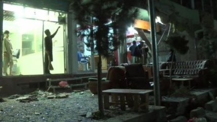 На территории консульства Германии в Афганистане идут бои, более сотни ранены