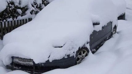Полезные вещи, которые облегчат автомобилистам поездки зимой