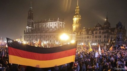 В Дрездене протестовали противники и сторонники Pegida 