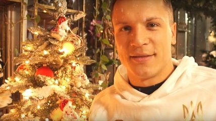 Игроки сборной Украины поздравили болельщиков с наступающим Новым годом (Видео)