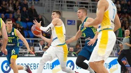 Украина уверенно обыграла Словению в отборе на чемпионат мира по баскетболу