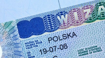 В Польше посчитали количество виз, выданных в 2017 году украинцам