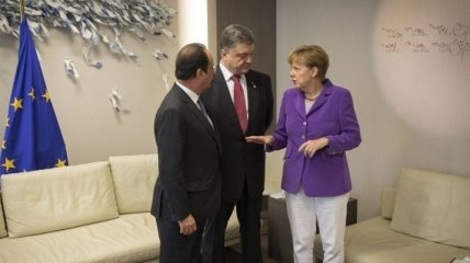 Олланд, Меркель и Порошенко призвали к немедленному прекращению огня