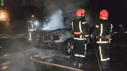 Поджог автомобиля депутата: в полиции рассказали подробности 