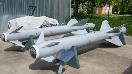 Зокрема ворог використовує модулі SN-99 для важких ракет Х-22 / Х-32