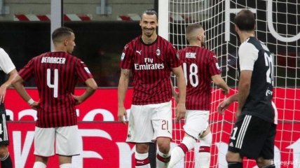 Ибрагимович высмеял Роналду в матче Милан - Ювентус