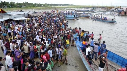 В Бангладеш затонул паром с сотнями пассажиров на борту