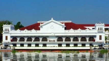 Через землетрясения эвакуировали дворец президента Филиппин 