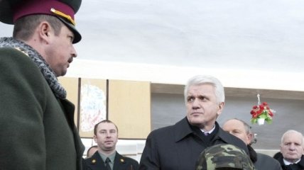 Литвин: В Украине есть все для высокопрофессиональной армии