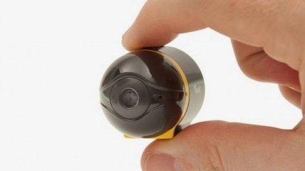 Американские ученые создали компактную камеру для людей с ослабленным зрением