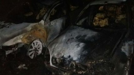 В Харькове горели сразу четыре автомобиля