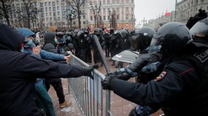 Заворушення у Росії між поліцейськими та цивільними