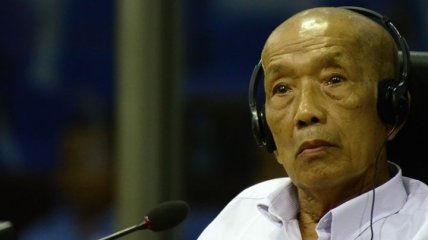В Камбодже скончался главный тюремщик "красных кхмеров", обвиняемый в убийстве 16 тысяч человек
