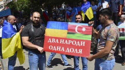 Атака некоторых европейских политиков на Азербайджан бьет по Украине